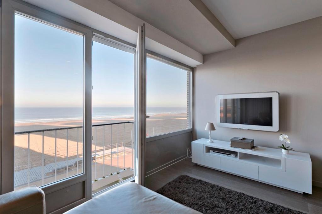 Apartamento Montezuma Luxe Studio Met Frontaal Zeezicht Zonder Aparte Slaapkamer Ostende Exterior foto